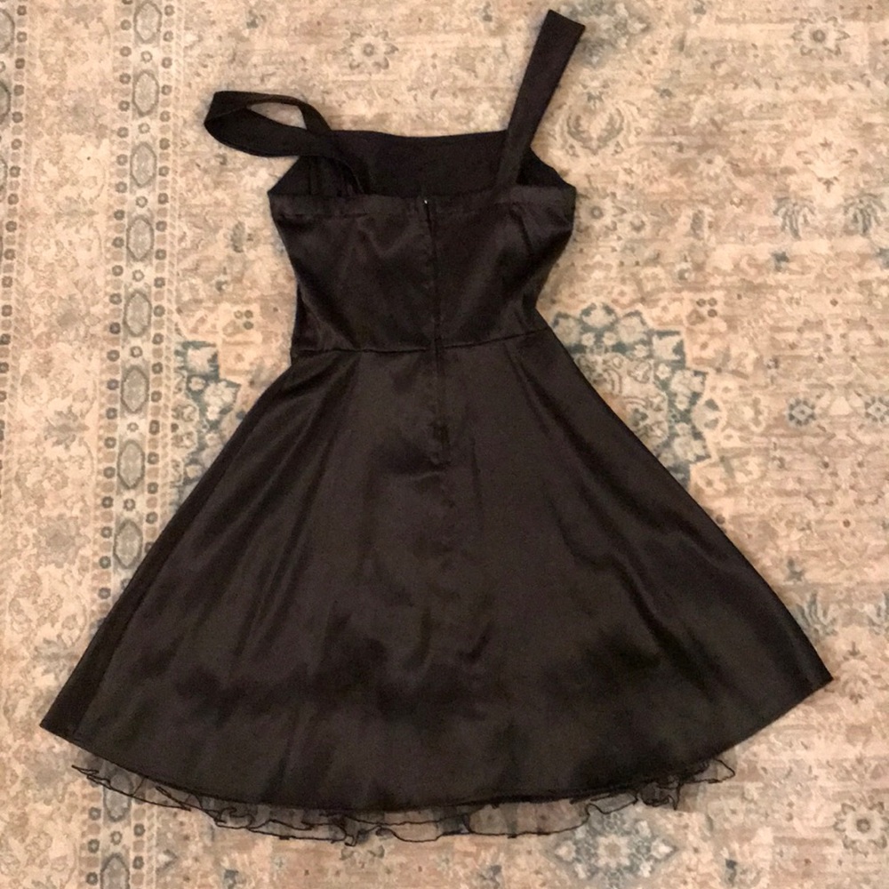 LBD - Picture 2 of 5